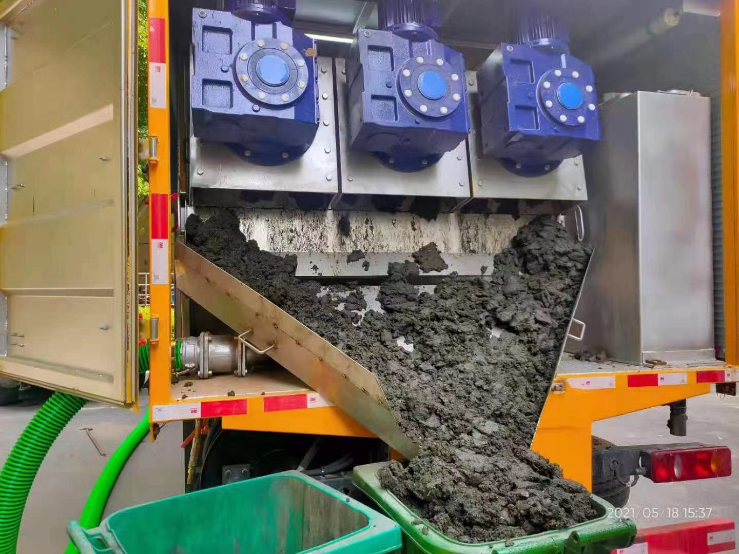 华南热作学院化粪池清掏城市维护站-泥浆净化干湿分离处理